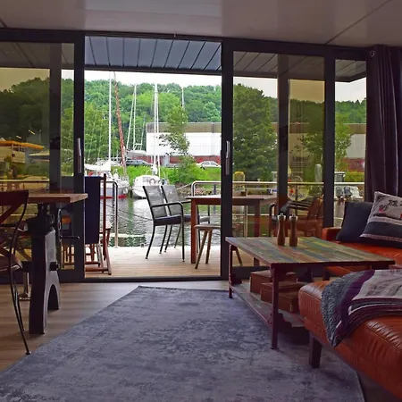 Hausboot Lina, Flensburg, Cleaning Included *